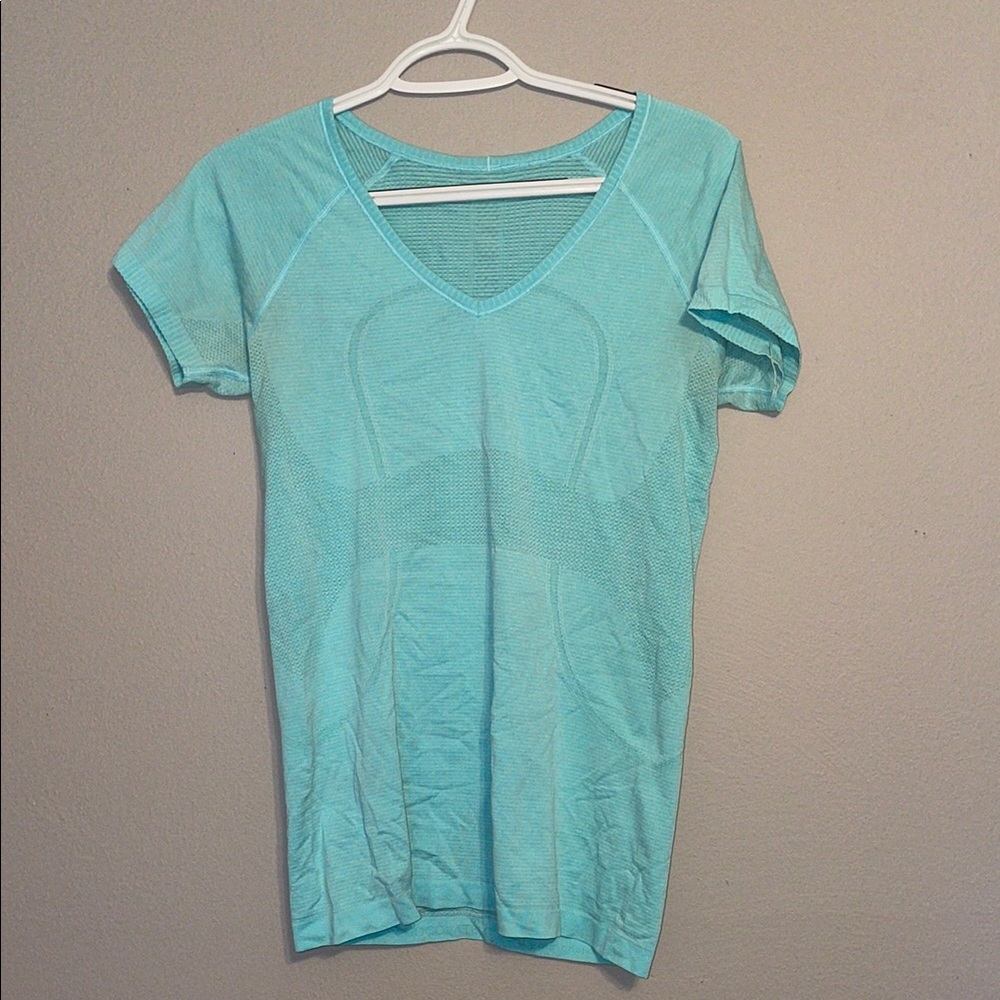 Lululemon swiftly t-shirt